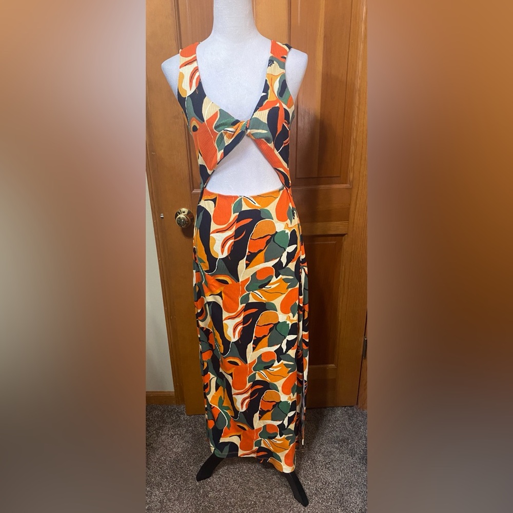 Lezat Colorful Ribbed Abstract Print Maxi Dress - Picture 2 of 5